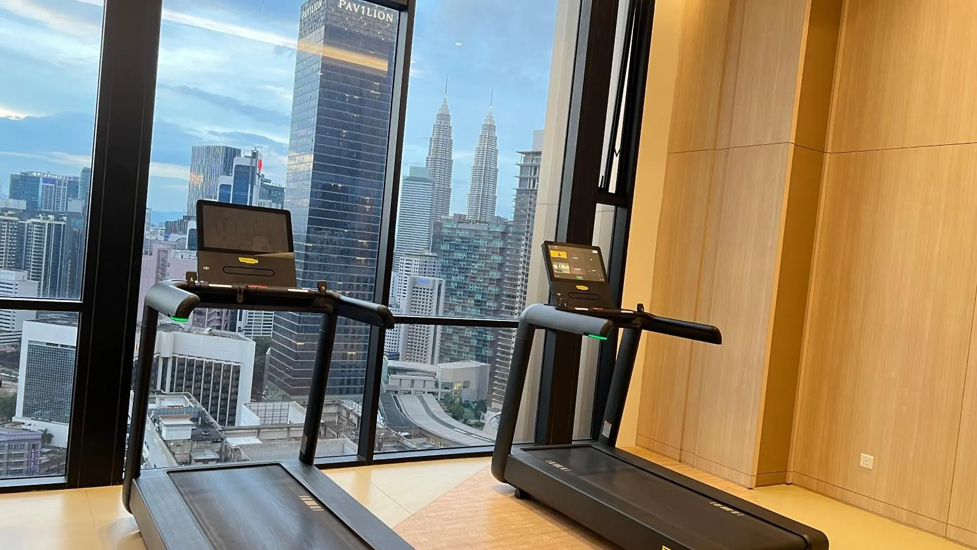 Axon Suites Bukit Bintang Rooftop Swimming Pool Kuala Lumpur 0*,