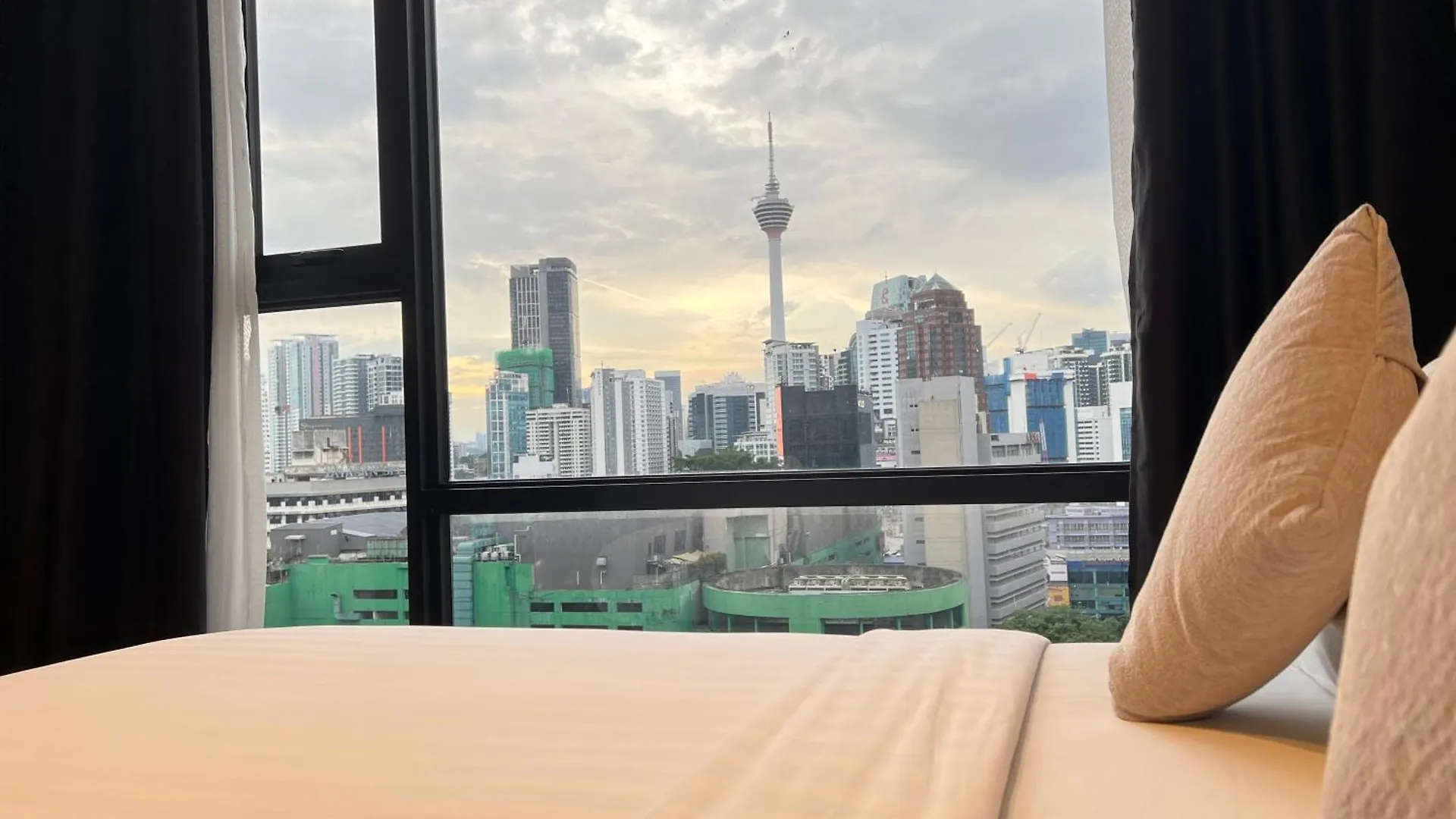 Axon Suites Bukit Bintang Rooftop Swimming Pool Kuala Lumpur