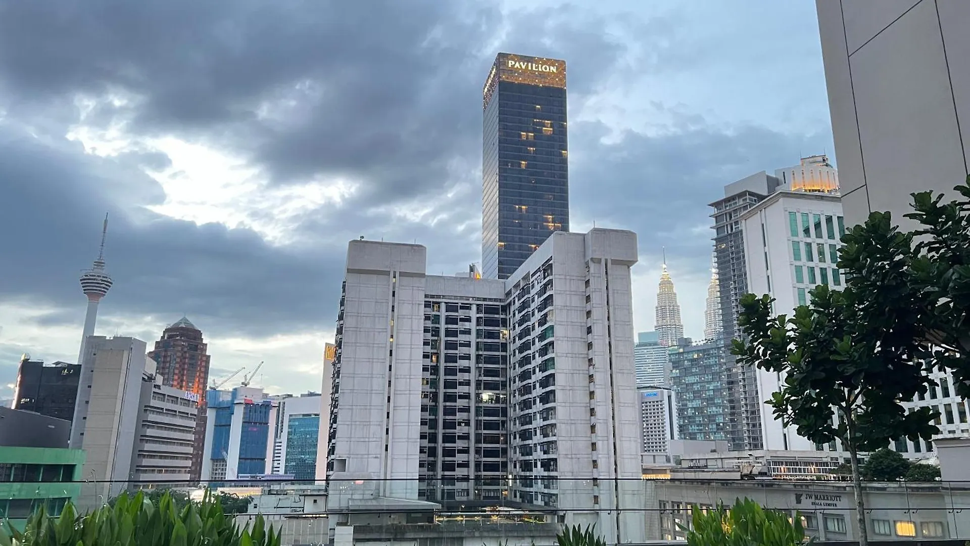 Axon Suites Bukit Bintang Rooftop Swimming Pool Kuala Lumpur